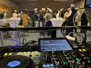 DJ animant une soirée à thème à Montpellier