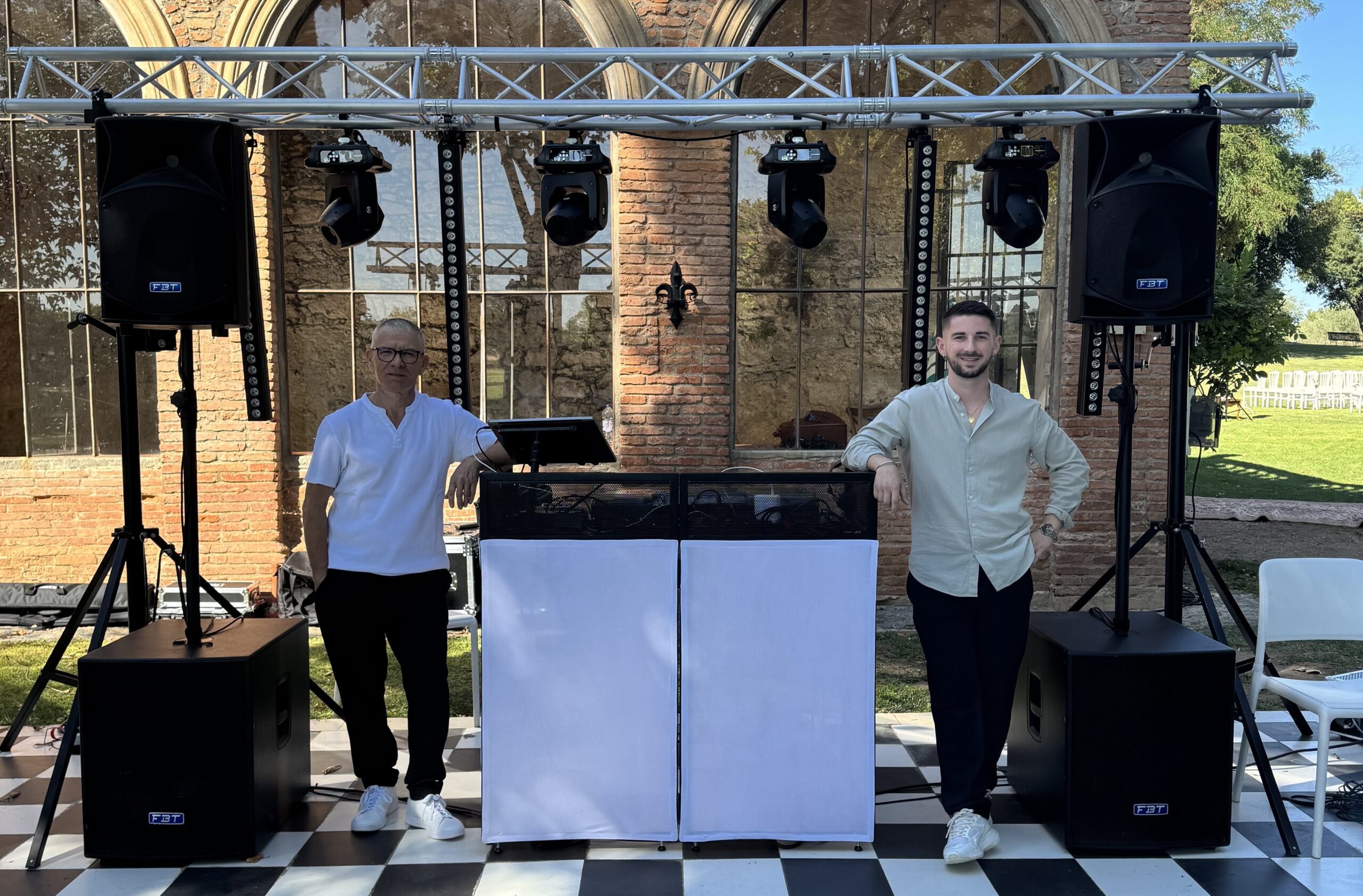 Installation DJ pour un mariage à Montpellier avec sonorisation et éclairage